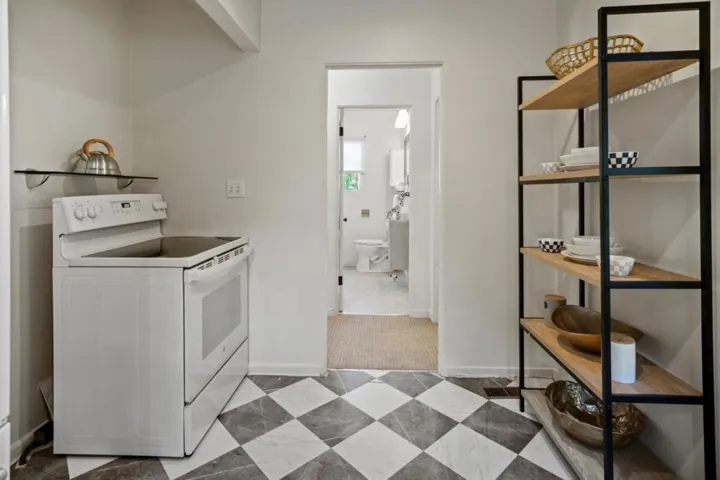 468 Gibson Avenue, Pacific Grove, California 93950