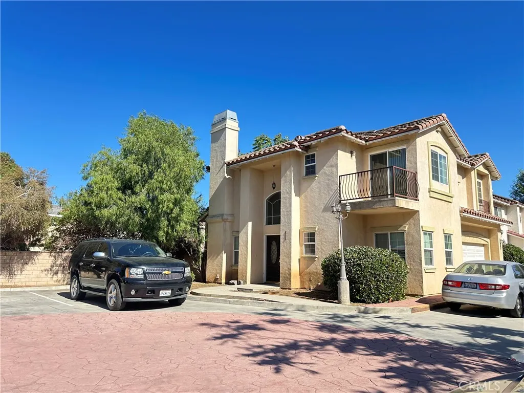 606 W Grand Avenue, Pomona, California 91766, 4 Bedrooms Bedrooms, ,4 BathroomsBathrooms,Residential,For Sale,Grand,AR25149072