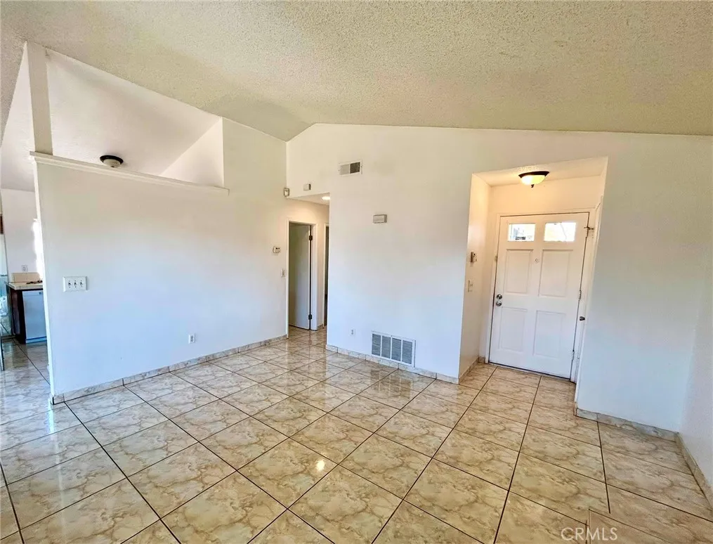 24469 Tyann Court, Moreno Valley, California 92551 home-pic-23