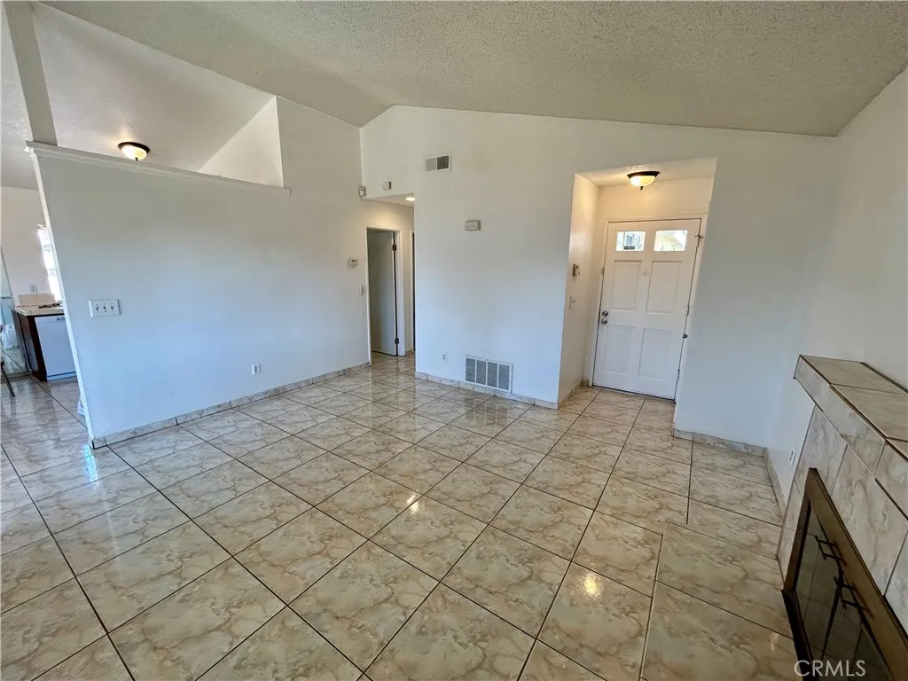 24469 Tyann Court, Moreno Valley, California 92551 home-pic-19