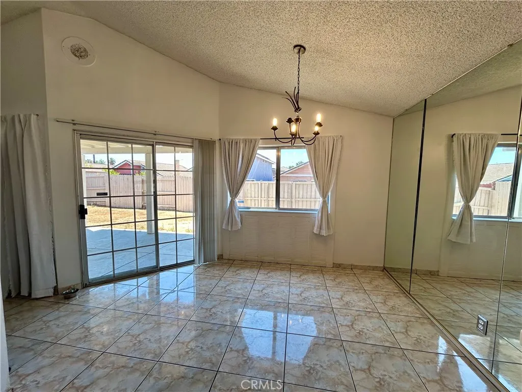 24469 Tyann Court, Moreno Valley, California 92551 home-pic-17