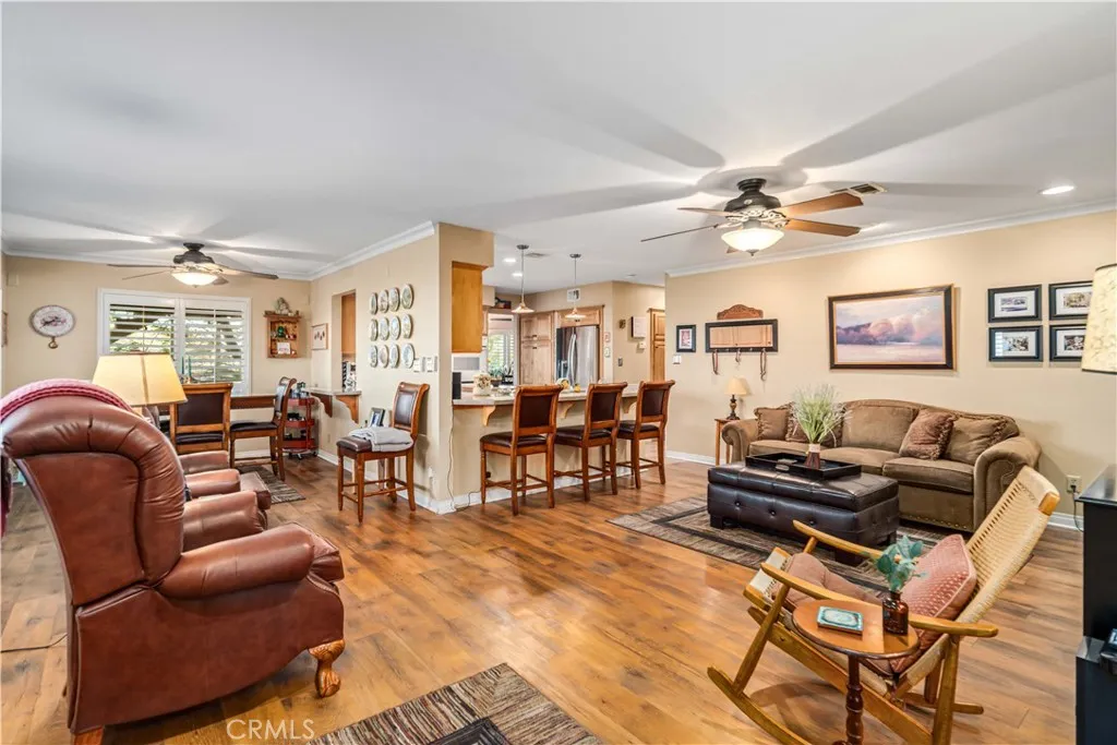 35870 Tierra Subida Avenue, Palmdale, California 93551 home-pic-25