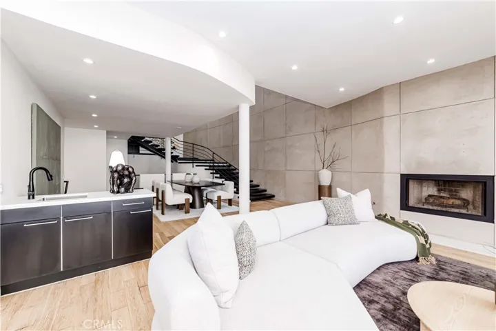 1195 La Mirada Street, Laguna Beach, California 92651