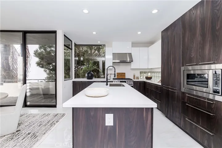 1195 La Mirada Street, Laguna Beach, California 92651