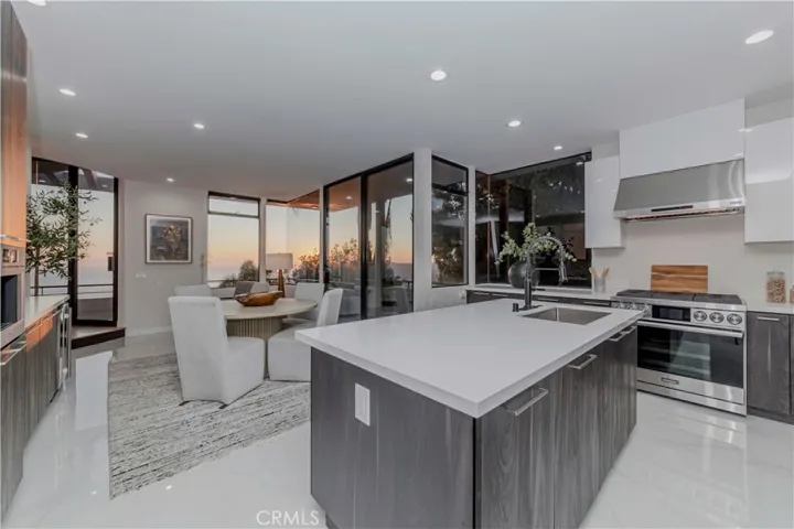 1195 La Mirada Street, Laguna Beach, California 92651