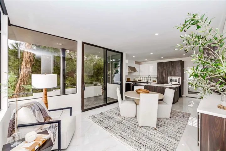 1195 La Mirada Street, Laguna Beach, California 92651