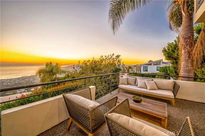 1195 La Mirada Street, Laguna Beach, California 92651