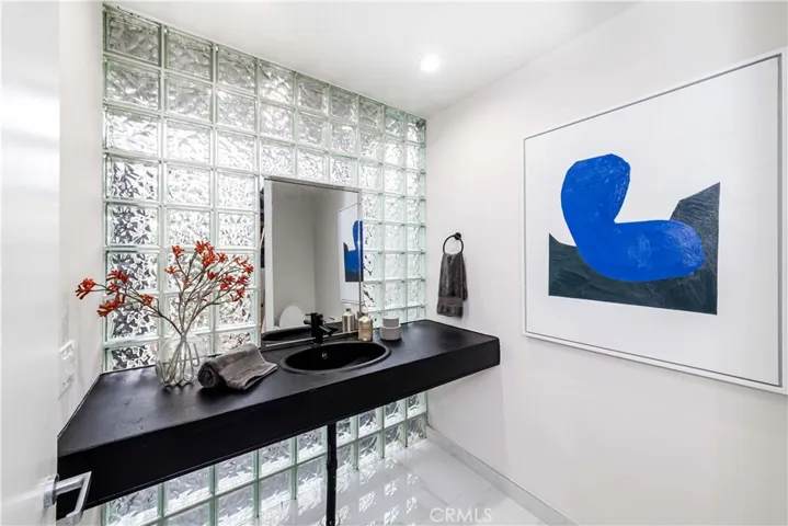 1195 La Mirada Street, Laguna Beach, California 92651