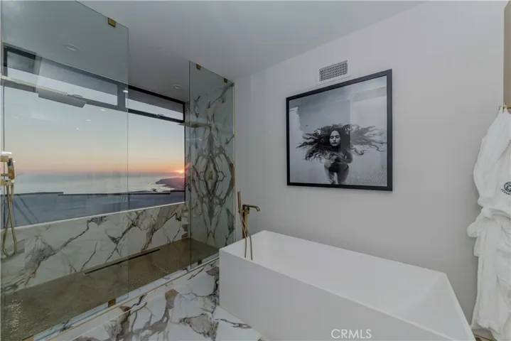 1195 La Mirada Street, Laguna Beach, California 92651