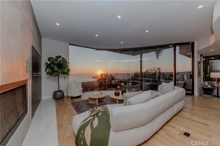 1195 La Mirada Street, Laguna Beach, California 92651
