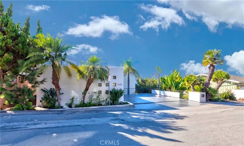 1195 La Mirada Street, Laguna Beach, California 92651