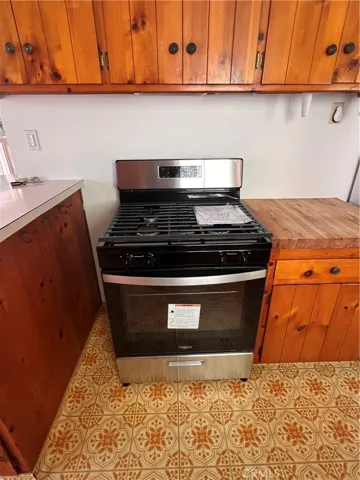 New Freestanding Range