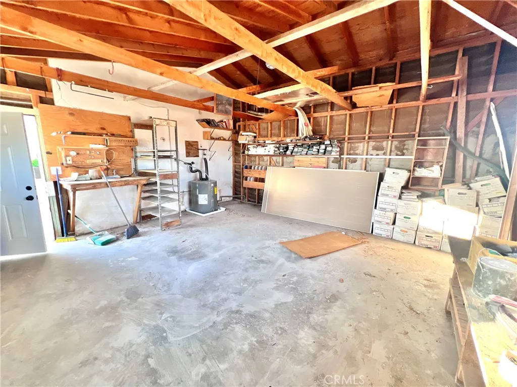 56056 Cone Boulevard, Landers, California 92285 home-pic-33