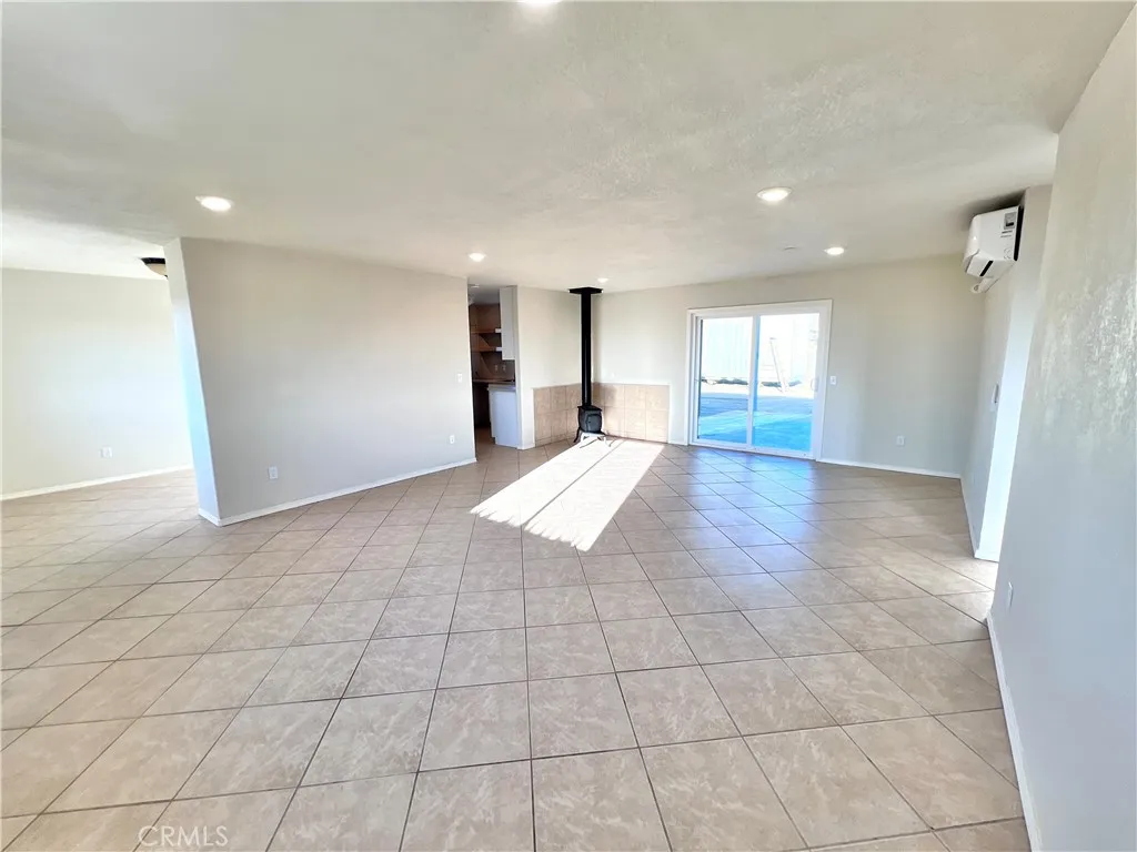 56056 Cone Boulevard, Landers, California 92285 home-pic-27