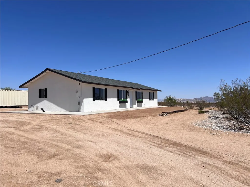 56056 Cone Boulevard, Landers, California 92285 home-pic-24