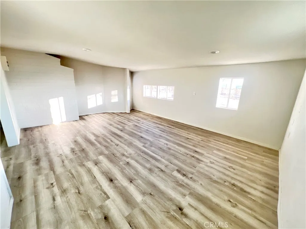 56056 Cone Boulevard, Landers, California 92285 home-pic-14