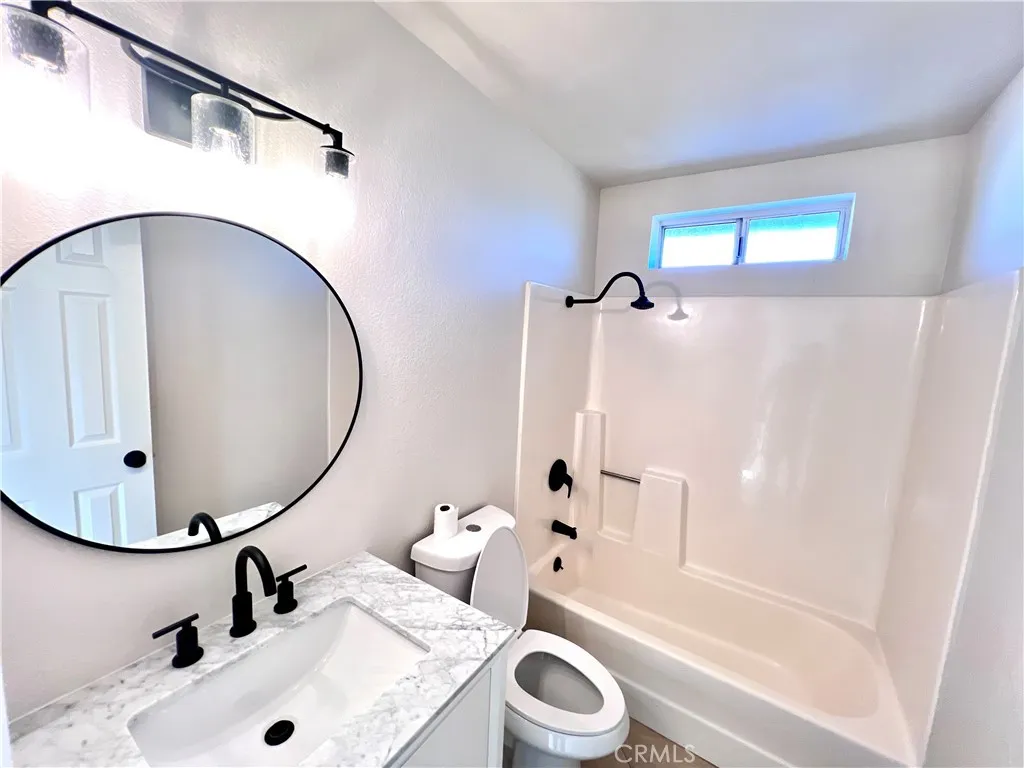 56056 Cone Boulevard, Landers, California 92285 home-pic-32