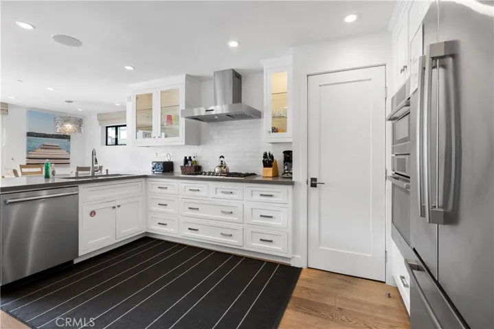 Lower Unit Kitchen