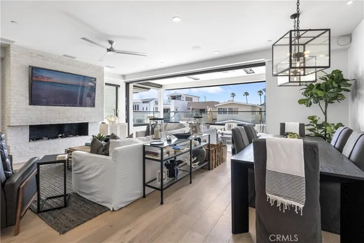 Upper Unit Living Room