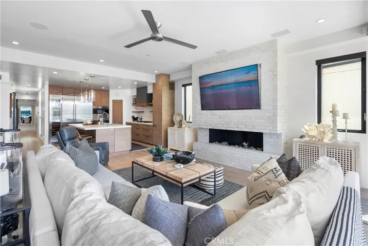 Upper Unit Living Room