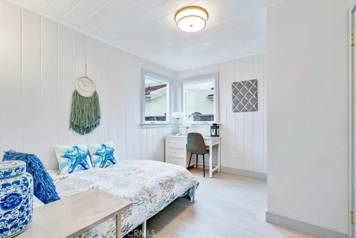 Bed 1 back house