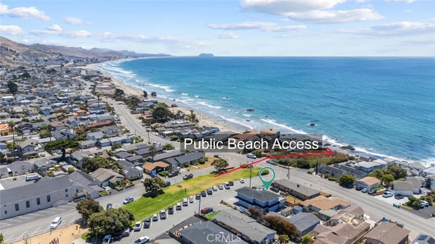 Beach access diagonally across the street, Shauna's Beach at Cayucos State Beach