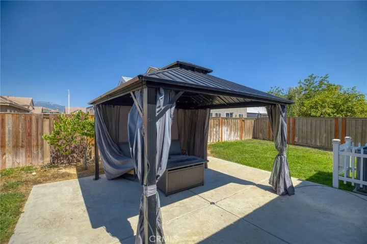 557 Peregrine Lane, San Jacinto, California 92582