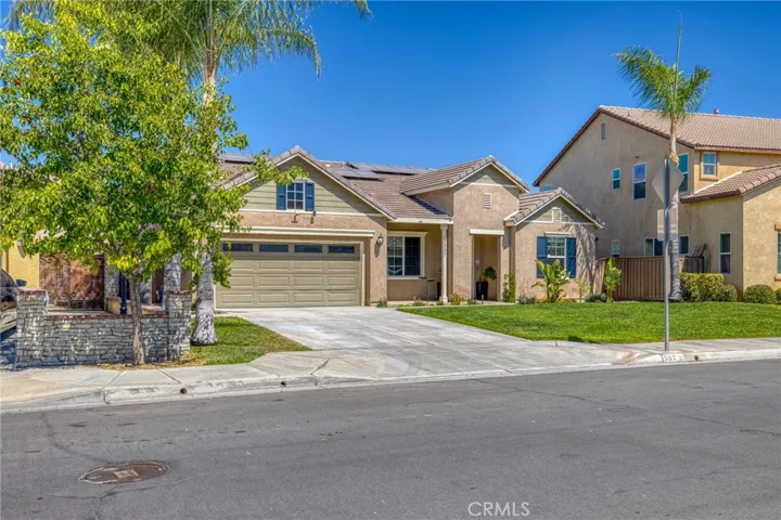 557 Peregrine Lane, San Jacinto, California 92582