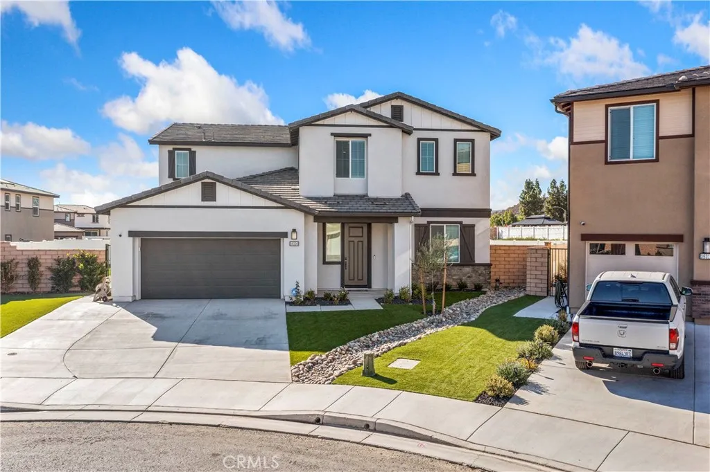 36300 Firelight Circle, Wildomar, California 92595 home-pic-0