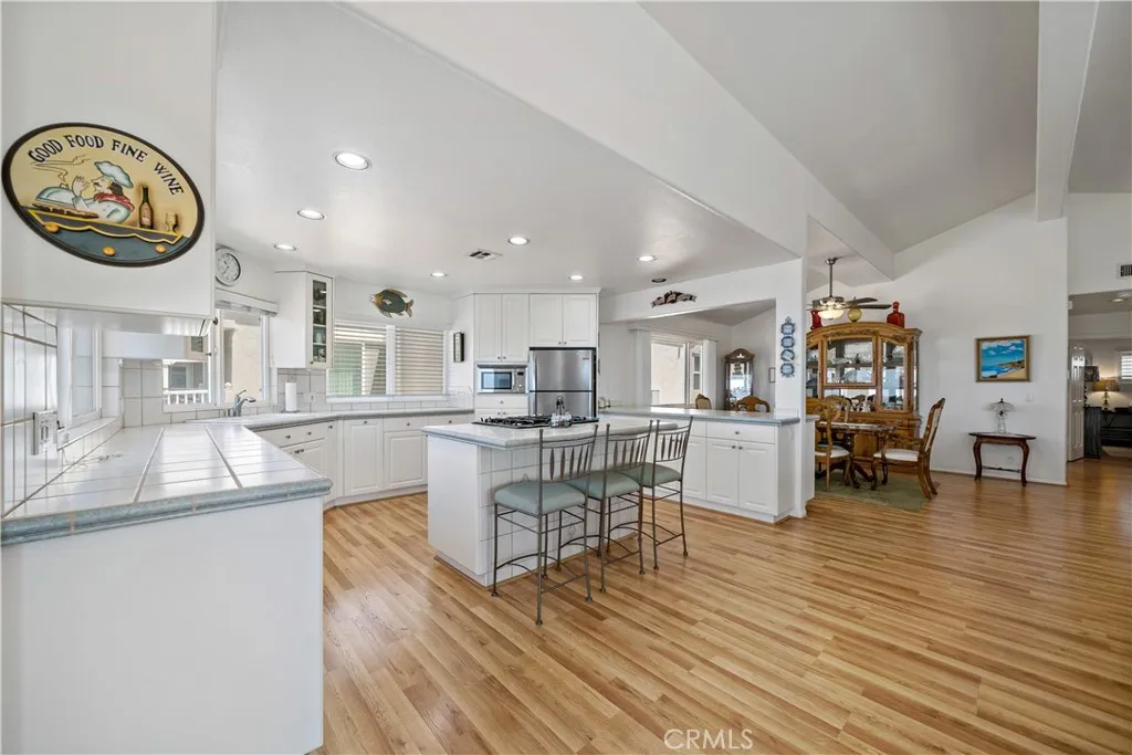 6536 Oceanview Drive T, Carlsbad, California 92011 home-pic-14