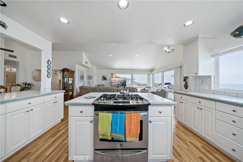 6536 Oceanview Drive T, Carlsbad, California 92011 home-pic-17