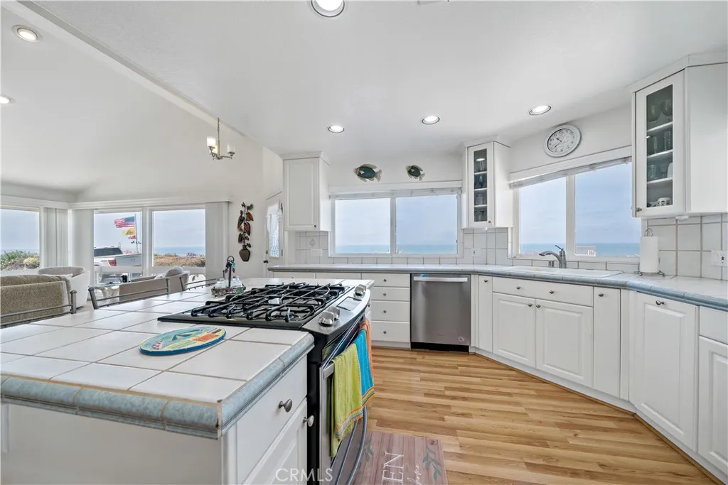 6536 Oceanview Drive T, Carlsbad, California 92011 home-pic-18