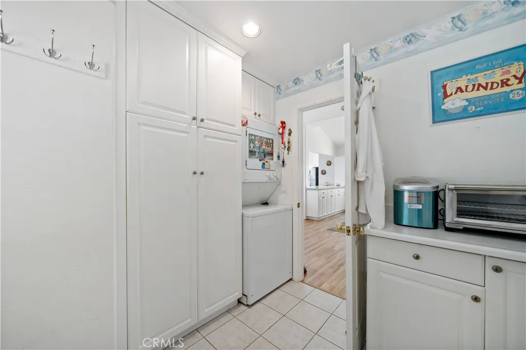 6536 Oceanview Drive T, Carlsbad, California 92011 home-pic-32