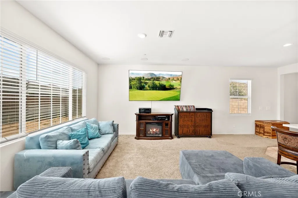 27108 Oncore Drive, Menifee, California 92585 home-pic-19