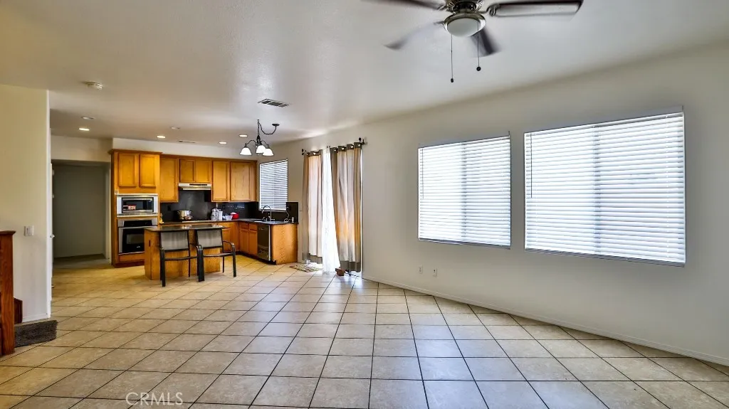 14131 Desert Rose Street, Hesperia, California 92344 home-pic-17