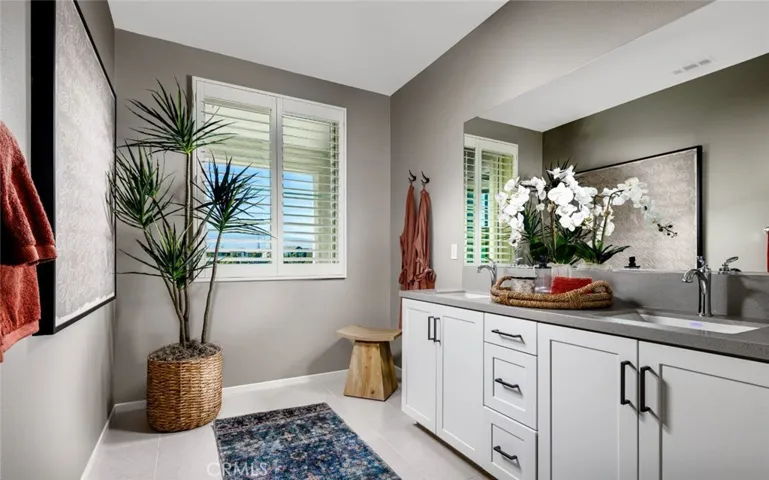 4110 S S. Sunflower Paseo 207, Ontario, California 91761