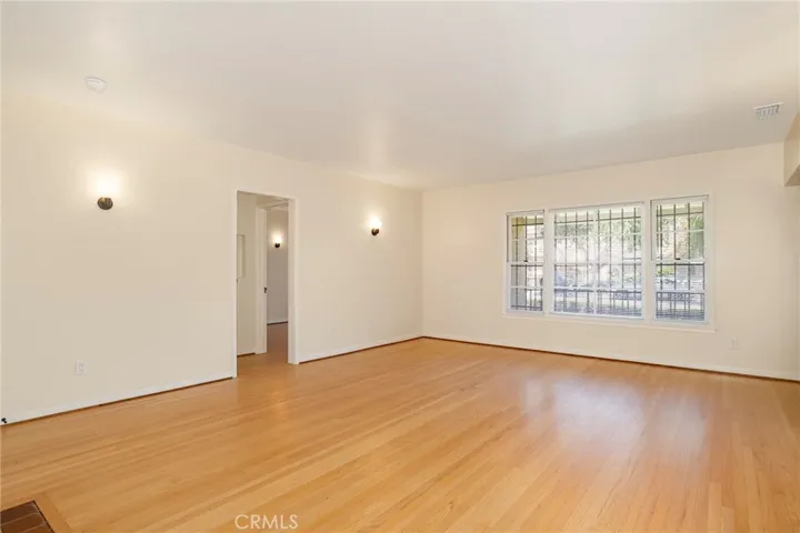 2451 Pine Avenue, Long Beach, California 90806