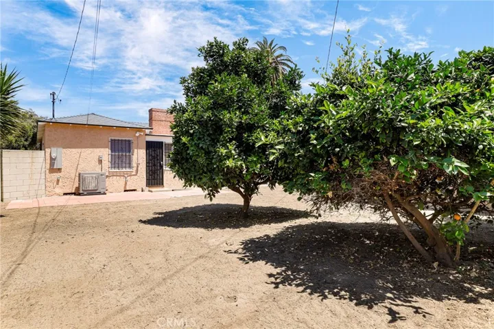 2451 Pine Avenue, Long Beach, California 90806