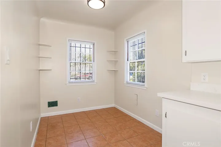 2451 Pine Avenue, Long Beach, California 90806