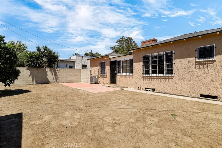 2451 Pine Avenue, Long Beach, California 90806