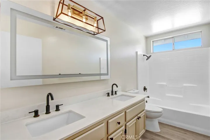 20108 Vista Del Lago, Perris, California 92570