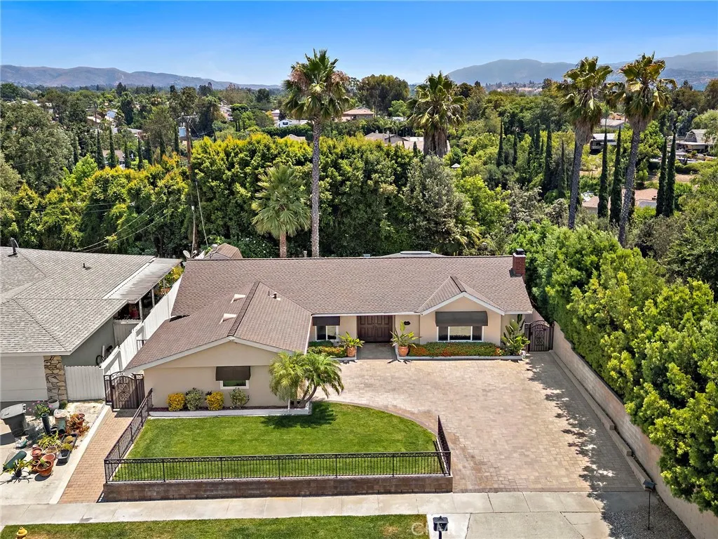 5742 Casa Loma Avenue, Yorba Linda, California 92886, 3 Bedrooms Bedrooms, ,2 BathroomsBathrooms,Residential,For Sale,Casa Loma,OC25135430