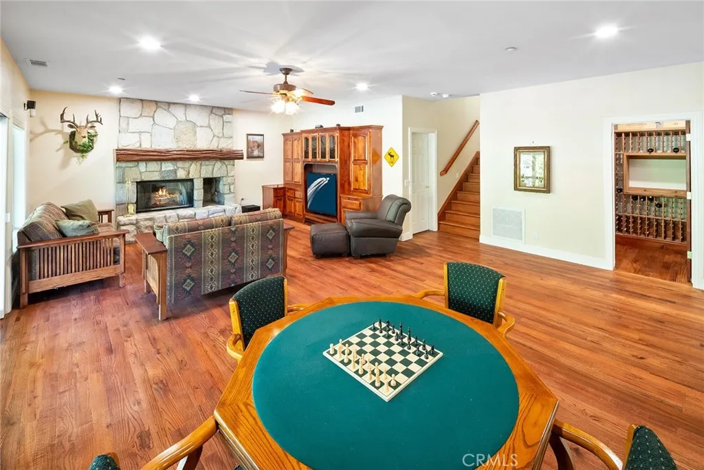 27581 Meadow Bay Drive, Lake Arrowhead, California 92352 home-pic-58