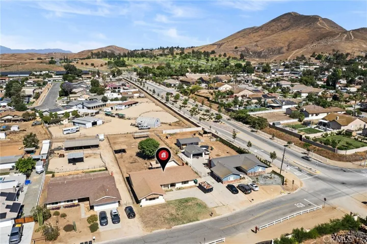 4949 California Avenue, Norco, California 92860