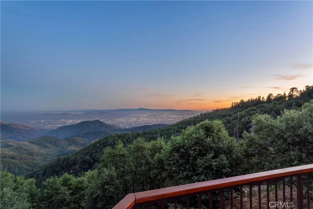 28527 Willow Road, Lake Arrowhead, California 92385 home-pic-12