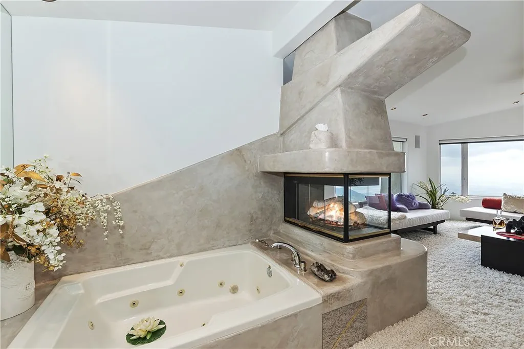 28527 Willow Road, Lake Arrowhead, California 92385 home-pic-27