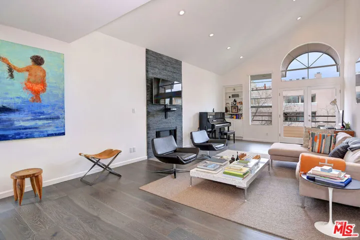 10640 Wilkins Avenue 302, Los Angeles, California 90024