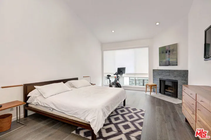 10640 Wilkins Avenue 302, Los Angeles, California 90024