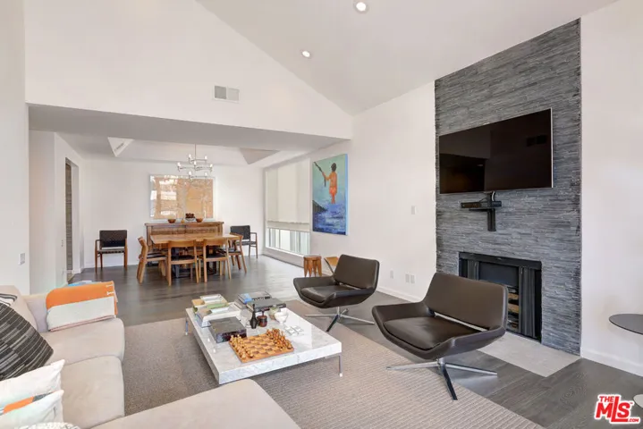 10640 Wilkins Avenue 302, Los Angeles, California 90024