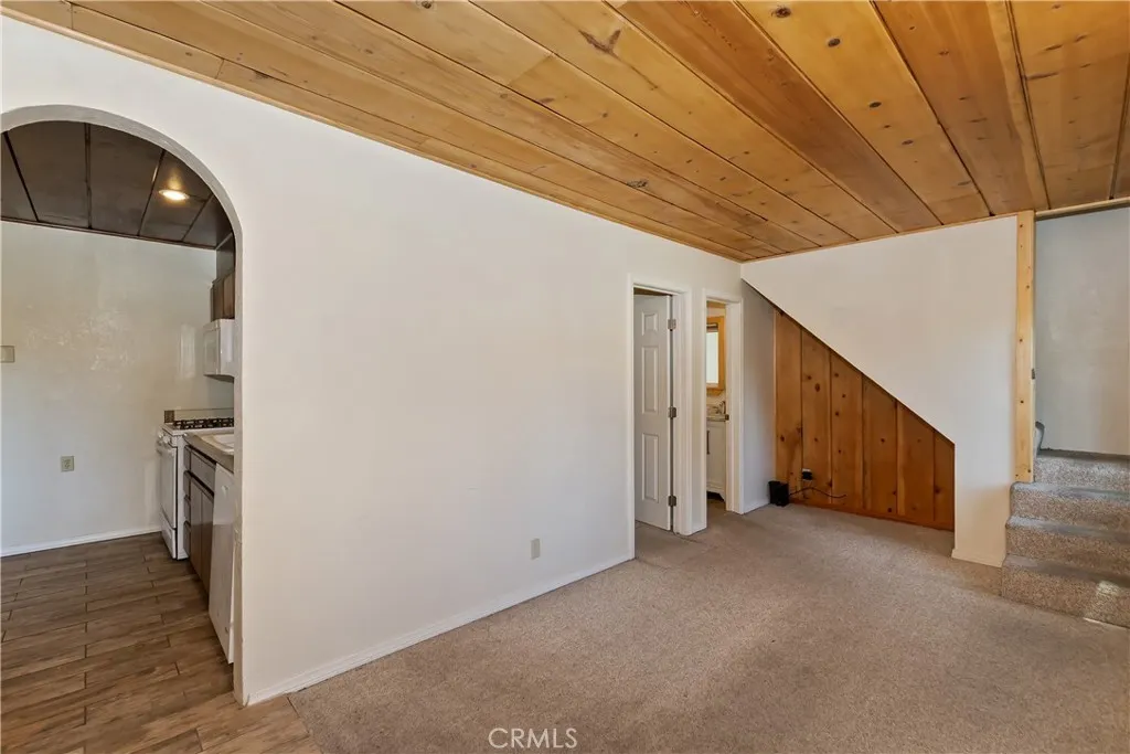 1109 Holden Avenue, Big Bear City, California 92314 home-pic-13